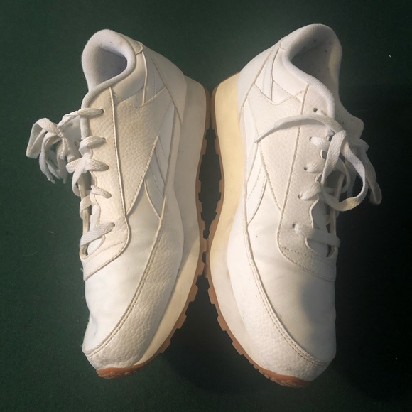 Reebok Renaissance Sneakers EUC - Picture 6 of 8